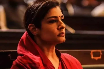 18 வயது மகளுடன் ஏர்போர்ட் வந்த கேஜிஎப் நடிகை! நடந்த சம்பவத்தால் கடும் கோபம்