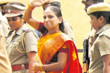 சிறையில் இருந்து பரோலில் வந்தார் நளினி! வெளியான வீடியோ காட்சி