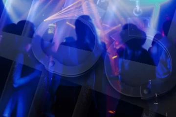 நள்ளிரவில் போதைப்பொருளுடன் நடந்த விருந்துபசாரம்: 29 இளைஞர்கள் கைது