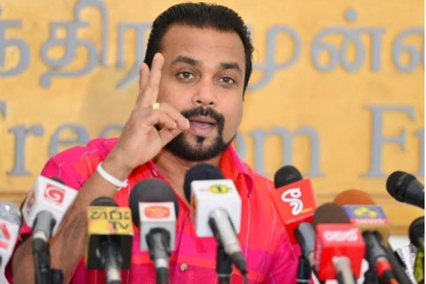 கல்வி அமைச்சுக்கு முன்னால் போராட்டத்தில் குதிக்கவுள்ள முன்னாள் அமைச்சர் | Ex Minister To Protest Before Education Ministry