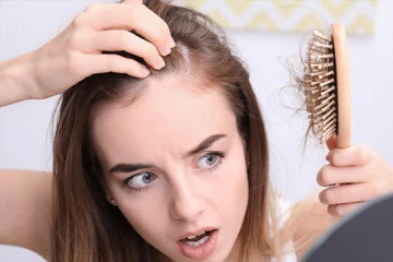 அதிகமாக முடி கொட்டுகின்றதா? இதனை தடுக்க என்ன செய்யலாம்?