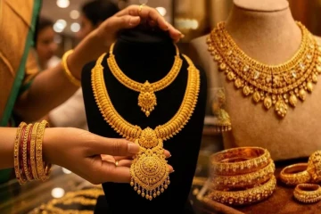 Gold Rate Today: ஆடிப்பெருக்கு நாளில் நகை வாங்குவோருக்கு அதிர்ச்சி - தங்கம் விலை மீண்டும் ஏற்றம்
