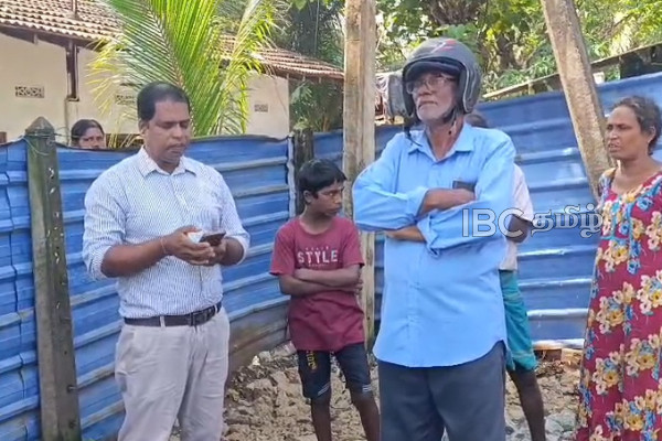 மானிப்பாய் பிரதேச சபையின் முறைகேடு....! மக்கள் கவனயீர்ப்பு போராட்டம் | Manipay Pradeshiya Sabha Issue Public Protest மானிப்பாய் பிரதேச சபையின் முறைகேடு....! மக்கள் கவனயீர்ப்பு போராட்டம் | Manipay Pradeshiya Sabha Issue Public Protest