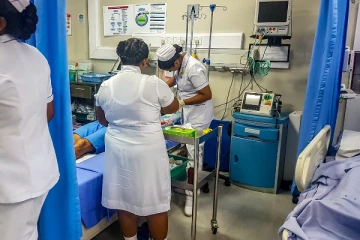 தும்புத்தடியால் தாக்கிய ஆசிரியர்; மாணவர்கள் மூவர் மருத்துவமனையில்