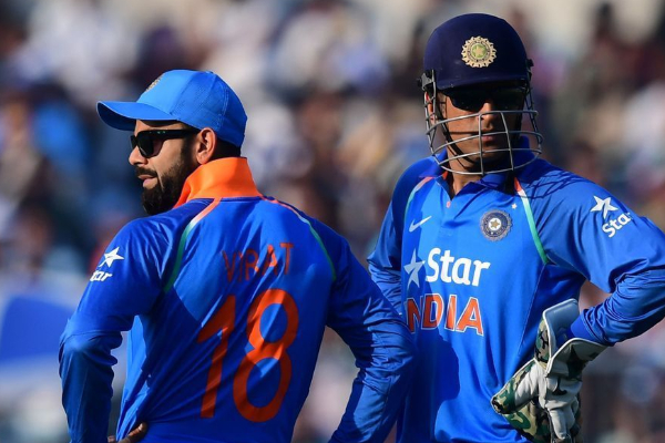 தோனி தானாக முன்வந்து பதவி துறக்கவில்லை; துரத்தப்பட்டாரா? | Bcci Pressure On Ms Dhoni To Resign Indian Cricket