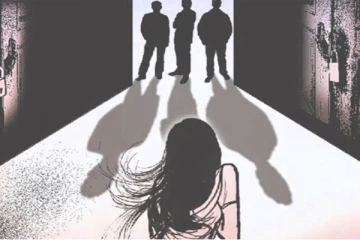 8 ஆம் வகுப்பு மாணவிக்கு கருக்கலைப்பு - 3 ஆசிரியர்கள் செய்த கொடூரம்