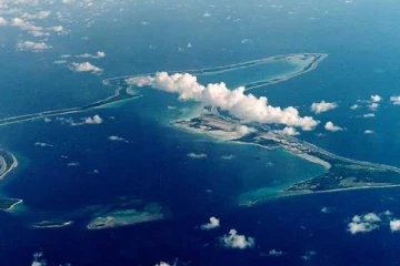 நடுக்கடலில் தனித்தீவில் சிறைவைக்கப்பட்டுள்ள இலங்கைத் தமிழர்கள்: உள்துறைச் செயலருக்கு அழுத்தம்