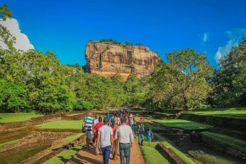 2024ஆம் ஆண்டின் பிரபலமான 10 தனிப் பயண சுற்றுலா பட்டியலில் இலங்கை பிடித்த இடம்!