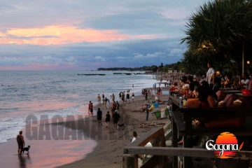 මගී නෞකාවක අනතුරකින් 4 දෙනෙකු මිය යයි