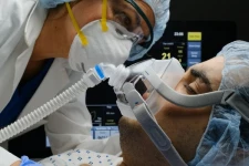 நாடாளுமன்ற பணியாளர்கள் நான்கு பேருக்கு கொரோனா தொற்று உறுதி