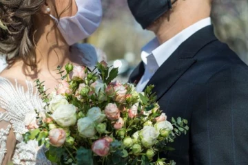 කාන්තාවන්ගේ විවාහ වයස තවත් ඉහළට..අනාගතයට බරපතල තත්ත්වයක්.