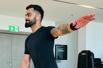 இணையதளத்தில் வைரலாகும் விராட் கோலியின் Workout க்ளிக்ஸ்...!