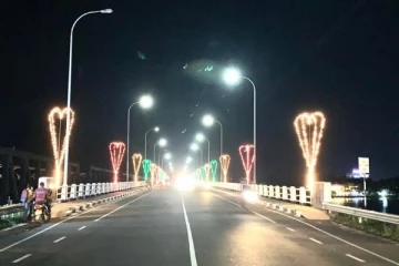 புதுவருடத்தை வரவேற்க தயார்நிலையில் மட்டக்களப்பு( படங்கள்)