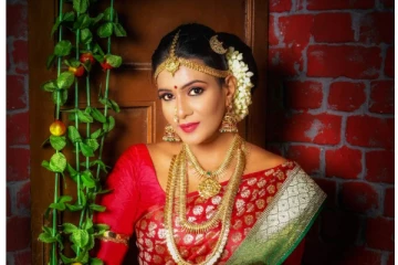 சத்தமில்லாமல் திருமணத்தை முடித்த மீராமிதுன்