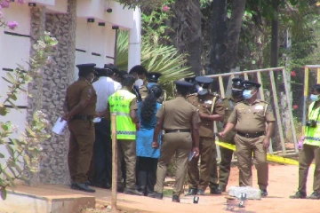 பொதுமக்களுடனான மோதல் -துப்பாக்கிசூடு நடத்திய காவல்துறை