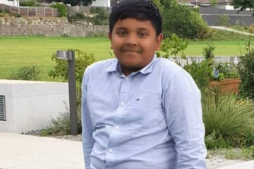 சுவிஸ் பாடசாலை பரீட்சையில் ஈழத்துப்பாடகர் எஸ்.ஜீ.சாந்தன் பற்றி பேசிய தமிழ் மாணவன்!