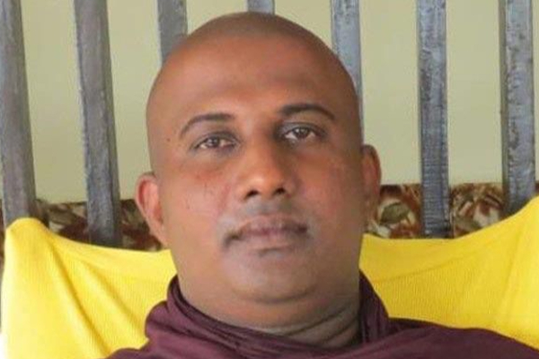 இளைஞன் மீது வன்புணர்வு - அதிரடியாக கைது செய்யப்பட்ட மாகல்கந்தே சுதந்த தேரர் (காணொளி) | Magalkandhe Sudanta Thera Arrested In Japan