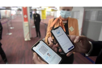 பிரான்சில் போலி சுகாதார பாஸ் வழங்கிய பெண்ணுக்கு நேர்ந்த கதி! கொடுக்கப்பட்ட அதிரடி தண்டனை