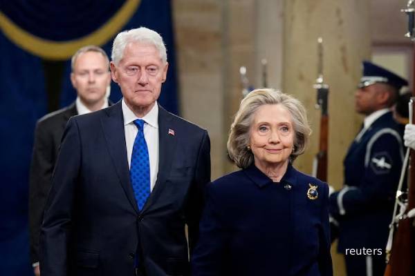 எப்ஸ்டீன் கோப்புகளை ட்ரம்ப் நிர்வாகம் மூடிமறைப்பதாக குற்றம் சாட்டிய ஹிலாரி கிளிண்டன் | Hillary Clinton Accuses Trump