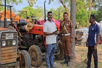 சட்டவிரோத மணல் அகழ்வு ; பொலிஸார் அதிரடி சோதனையில் 8 பேர் கைது