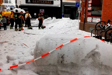 ஜேர்மன் நகரமொன்றில் கொட்டித் தீர்த்த ஆலங்கட்டி மழை: ஒரு அரிய காட்சி