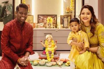 மும்பையில் குடும்பத்தோடு செட்டில்!! இயக்குநர் அட்லீயின் சொத்து மதிப்பு இவ்வளவா?