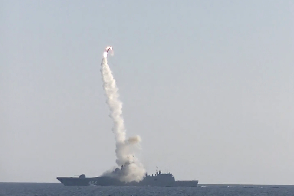 நாங்க நினைச்சா 5 நிமிடத்தில் லண்டன் காலி - பீதியை கிளப்பும் ரஷ்யாவின் அடுத்த வீடியோ | Russia Releases 7 000Mph Hypersonic Nuke Missile