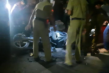 கொழும்பில் இடம் பெற்ற விபத்து ; பவுசர் சில்லுக்குள் தலை நசுங்கி இளைஞன் உயிரிழப்பு