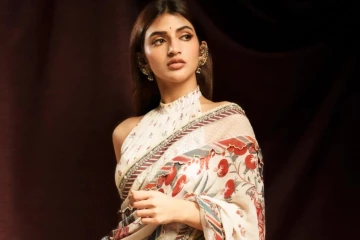 நடிகை ஸ்ரீலீலா சேலையில் அழகிய போட்டோஷூட்