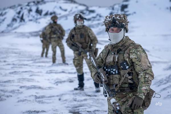 கிரீன்லாந்து விவகாரம்... ட்ரம்பின் இரண்டு அதிரடி அறிவிப்புகள்: குதிக்கும் பங்குச் சந்தை | Trump Rules Out Greenland Invasion