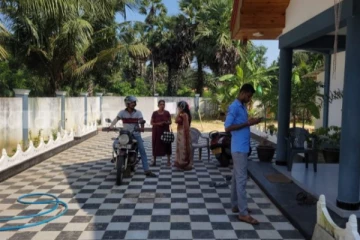 யாழ் சாவகச்சேரியில் பட்டப் பகலில் துணிகரத் திருட்டு