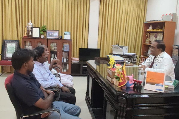 பொதுமக்களின் காணிகளை அபகரித்து உப்பளம் அமைக்கும் செயற்பாடு முன்னெடுப்பு- ரவிகரன் எம்.பி முறைப்பாடு | Constructing Elephant Fences And Salt Pans