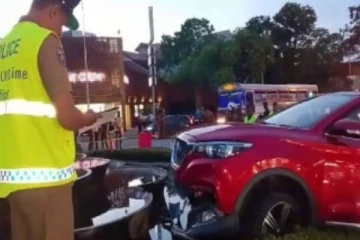 கொழும்பில் வாகன விபத்தில் சிக்கி இளைஞர் பரிதாபகரமாக உயிரிழப்பு!