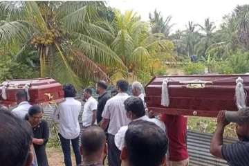 ஒரு குடும்பமே பறிபோன சோகம்: பலரின் கண்ணீருக்கு மத்தியில் இறுதிச்சடங்குகள் (Video)