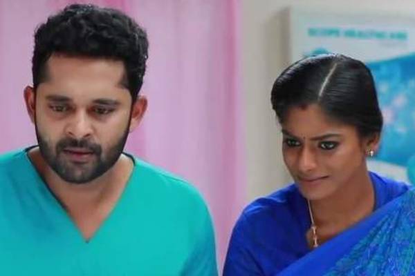 பாரதி கண்ணம்மா தொடரில் சிறப்பு தோற்றத்தில் என்ட்ரீ கொடுக்கும் பிரபல நடிகர்- யாரு தெரியுமா?