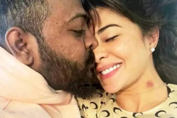 200 கோடியை ஆட்டையை போட்ட மோசடி மன்னன்!! கர்ப்பமாகி கருக்கலைப்பு செய்த பிரபல நடிகை..