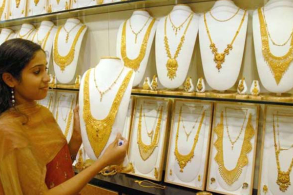 3வது நாளாக கடும் வீழ்ச்சியில் தங்கம் விலை! இன்னும் விலை குறையுமா? வல்லுநர்களின் குட்நியூஸ் | Today Gold Rate October 12 2022 In Tamil