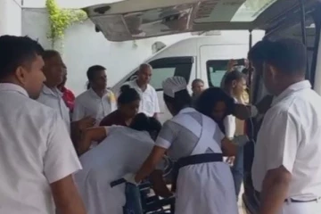 சுற்றுலா சென்ற இரு இளைஞர்களுக்கு நேர்ந்த அசம்பாவிதம் ; தீவிரமடையும் தேடுதல்