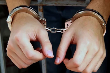 வௌிநாட்டுக்கு அனுப்புவதாக பலரிடம் பண மோசடி செய்த பெண் கைது