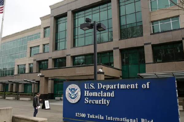 புலம்பெயர் மக்கள் தாமாகவே வெளியேற உதவித்தொகையை அறிவித்த அமெரிக்கா | Us Offers Incentive For Migrants