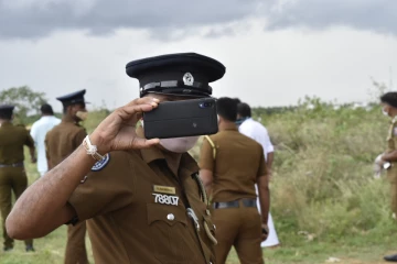 யாழ்ப்பாணம் அல்லைப்பிட்டியில் மனித எலும்புக்கூடு; பொலிஸார் சந்தேகம்