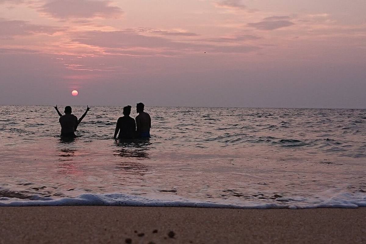 இலங்கையில் மற்றுமொரு சோகம் - யுவதிகள் உட்பட மூவர் நீரில் மூழ்கி பலி | 3 Drawn And Dies In Sri Lanka இலங்கையில் மற்றுமொரு சோகம் - யுவதிகள் உட்பட மூவர் நீரில் மூழ்கி பலி | 3 Drawn And Dies In Sri Lanka
