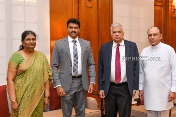 புதிய ஆளுநர்களுக்கு ஜனாதிபதி ரணில் நேரில் விடுத்த முக்கிய கோரிக்கை! | Ranil Main Request To The New Governors Sri Lanka