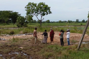 காணி அபகரிப்புக்கு எதிராக சட்ட நடவடிக்கை எடுக்கப்படும்:திம்புலாகல ராகுலாங்கார நாகினி தேரர்(Photos)