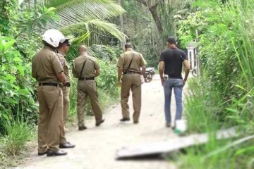 தமிழர் பகுதியொன்றில் இந்தியருடன் கைதான கும்பல் ; சிக்க வைத்த இரகசிய தகவல்