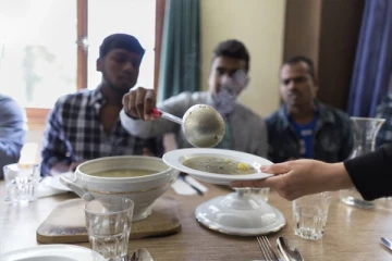 மற்ற நாடுகளைவிட சுவிட்சர்லாந்து அகதிகளுக்கு அதிகம் உதவுகிறது: ஆய்வு முடிவுகள் மீது விமர்சனம்...