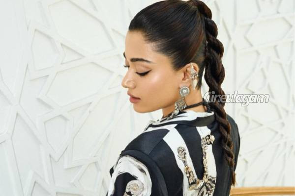 தனிப்பட்ட வாழ்க்கையை நான் கவனிக்க வேண்டும், அதனால்.. மனம் திறந்த நடிகை ராஷ்மிகா! | Rashmika Open Talk About Her Work Details தனிப்பட்ட வாழ்க்கையை நான் கவனிக்க வேண்டும், அதனால்.. மனம் திறந்த நடிகை ராஷ்மிகா! | Rashmika Open Talk About Her Work Details