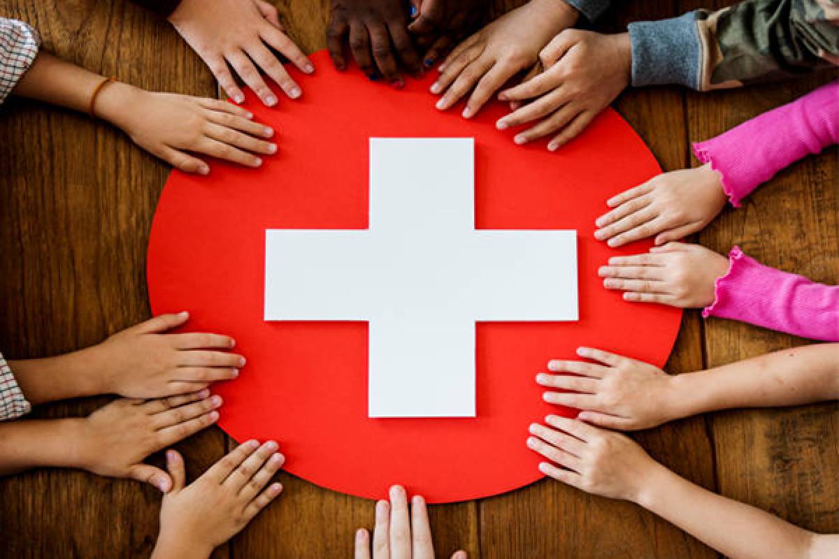 லெபனானில் மருத்துவப் பணியாளர்கள் மீது தாக்குதல்: செஞ்சிலுவைச் சங்கம் கண்டனம் | Attack On Medical Workers In Lebanon Red Cross