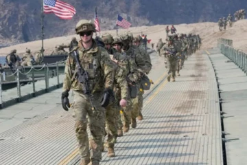 සාම සාකච්ඡා උඩින් තියලා ට්‍රම්ප් ඉරානේ ගොඩබිමෙන් අල්ලන්න ප්ලෑනක්