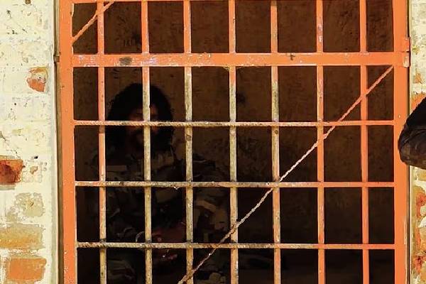 2000 பொதுமக்கள் படுகொலை... டிக்டோக் காணொளியால் கைதான இராணுவத் தலைவர் | Sudanese Warlord Arrested After Tiktoks